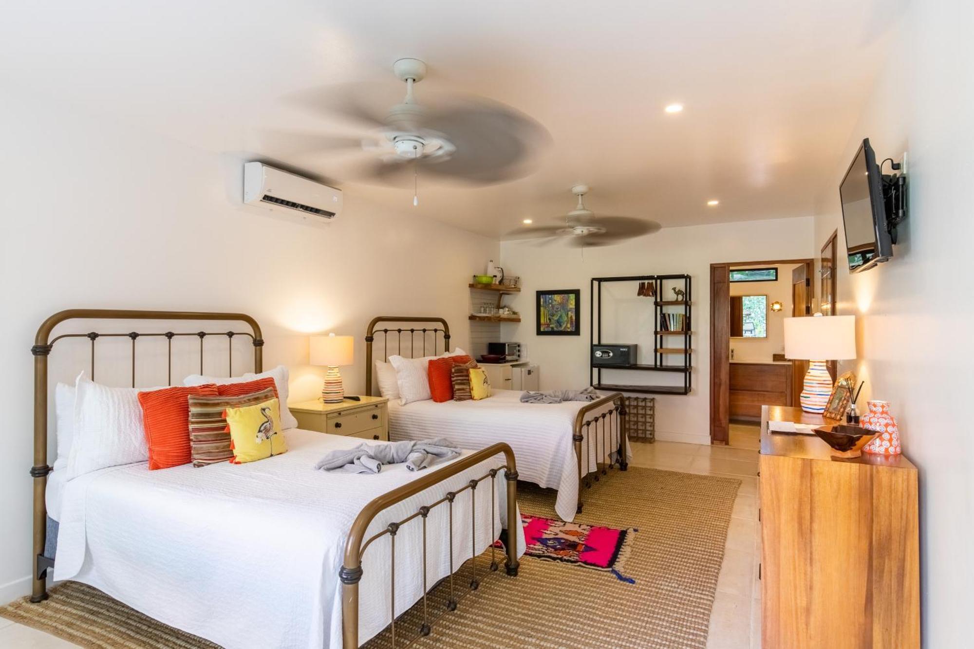 Casa Vitality Bed And Breakfast - Playa Guiones, Nosara - 4 Minute Walk To The Beach エクステリア 写真