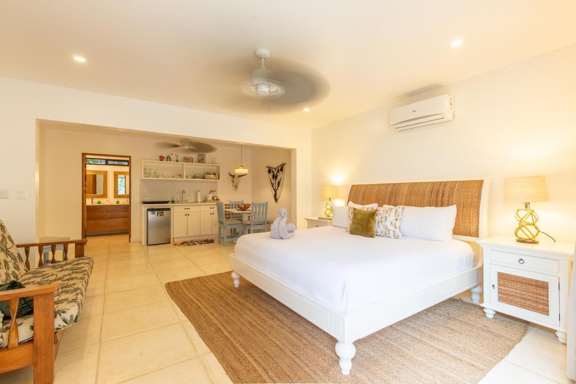 Casa Vitality Bed And Breakfast - Playa Guiones, Nosara - 4 Minute Walk To The Beach エクステリア 写真